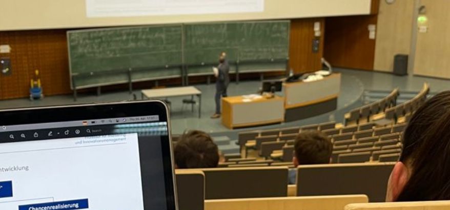 Transformasi Pendidikan Tinggi: Membangun Kampus Adaptif dan Inovatif